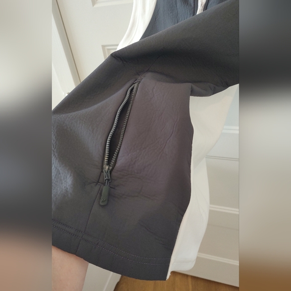 Level Wear Verve XL Full Zip Insulated Vest - Picture 4 of 5